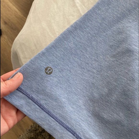 Lululemon 5 Year Tee - Picture 1 of 2